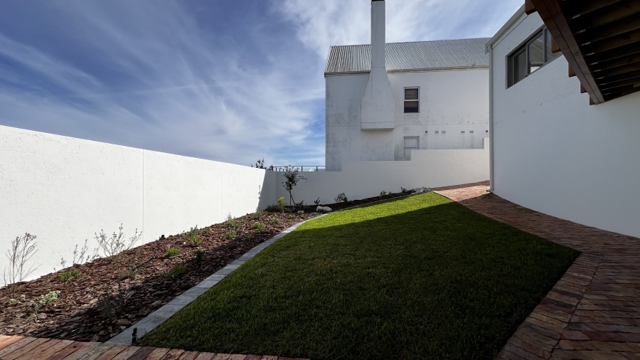 3 Bedroom Property for Sale in Yzerfontein Western Cape